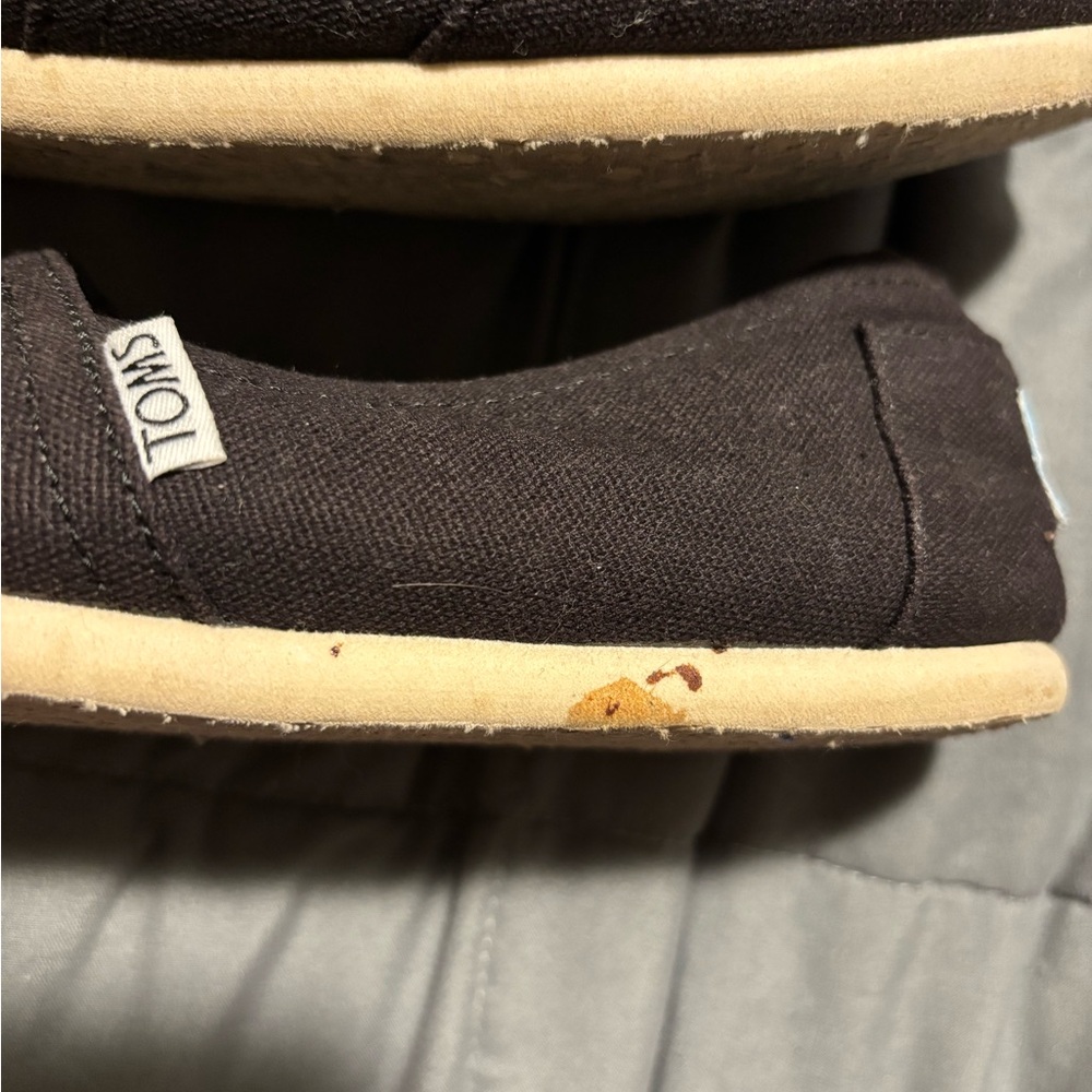 TOMS Women’s Classic Black Shoes Size 7 - Picture 10 of 10